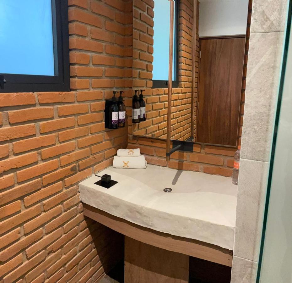 Hotel Oxu Solo Adultos Valle de Bravo Luaran gambar