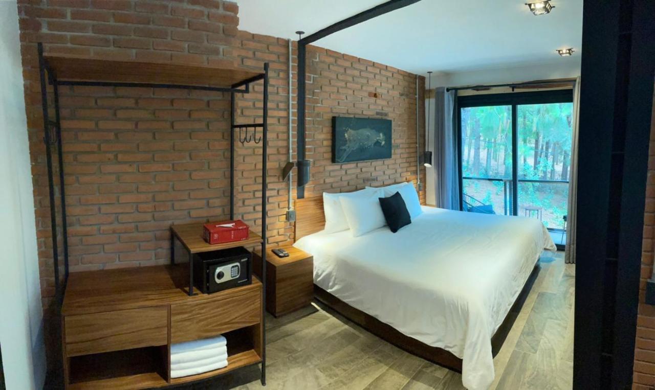 Hotel Oxu Solo Adultos Valle de Bravo Luaran gambar